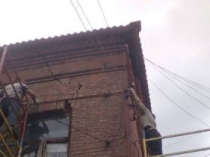 Стяжка и укрепление стен домов