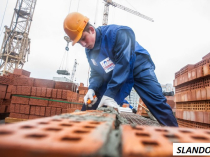 Мы заинтересованы в приеме на работу сотрудников на должность каменщика,  вознаграждение 25,00 злотых за м2.  Предоставляем проживание, обед, 